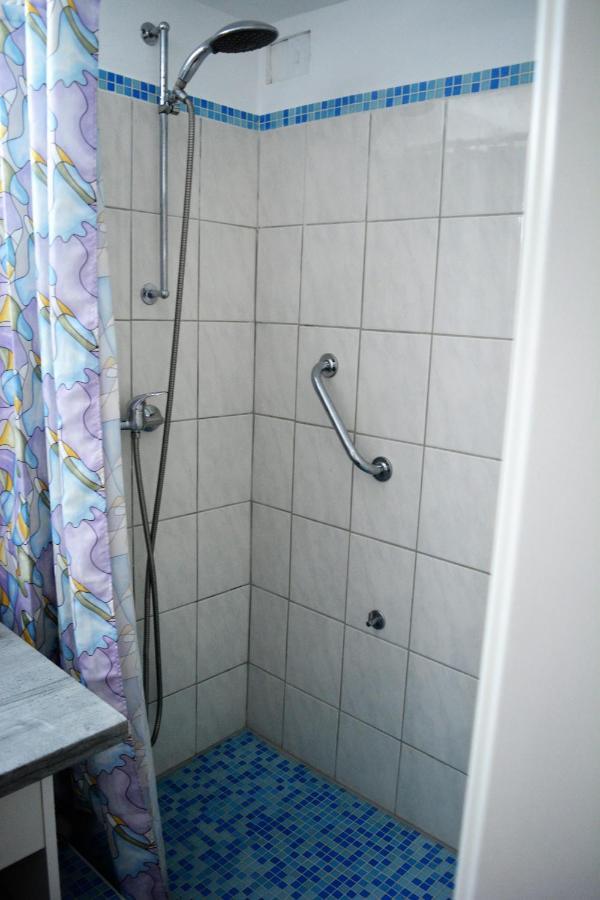 Ferienwohnung Mit Eigenem Garten In Schortens Buitenkant foto
